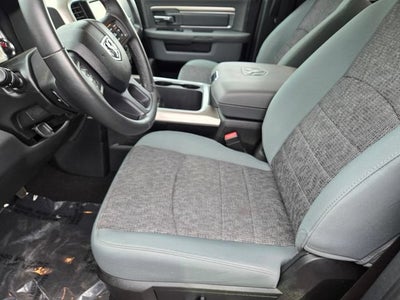 2017 RAM 1500 Big Horn Quad Cab 4x4 6'4" Box