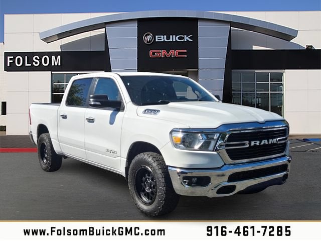 2019 RAM 1500 Big Horn/Lone Star 4x4 Crew Cab 5'7's photo