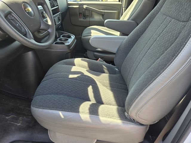 2024 Chevrolet Express Cargo 2500 WT