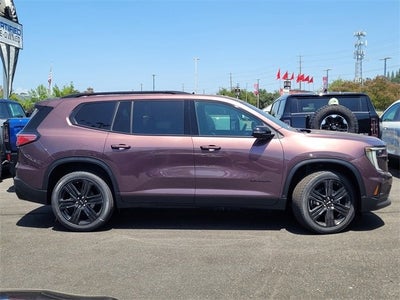 2025 GMC Acadia Elevation