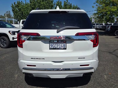 2023 GMC Acadia Denali
