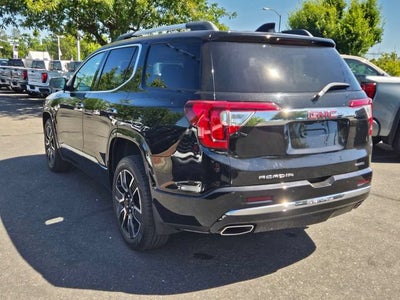 2020 GMC Acadia Denali