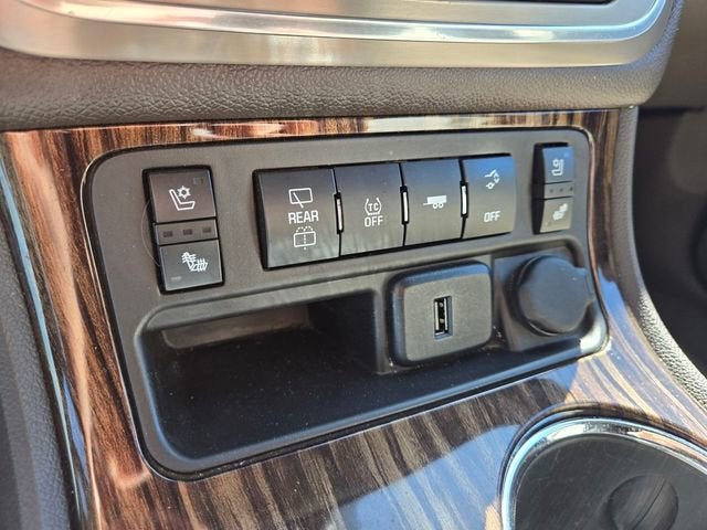 2016 GMC Acadia Denali