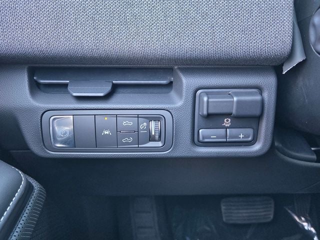 2026 GMC Sierra EV Elevation - Photo 40