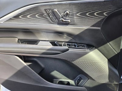 2024 Cadillac LYRIQ Luxury 1