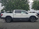 2023 Nissan TITAN Crew Cab Platinum Reserve 4x4