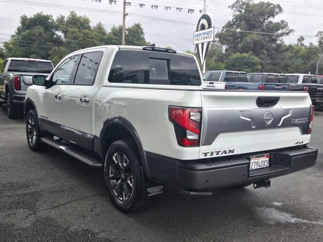 2023 Nissan TITAN Crew Cab Platinum Reserve 4x4