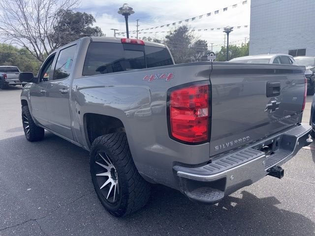 2017 Chevrolet Silverado 1500 LT - Photo 2