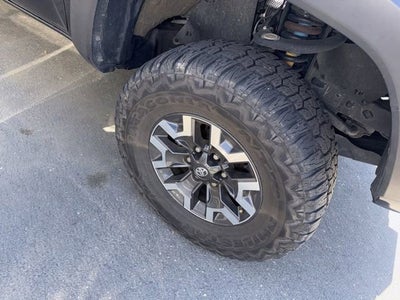 2022 Toyota Tacoma 4WD SR
