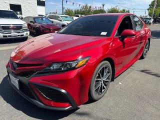 2023 Toyota Camry SE Hybrid