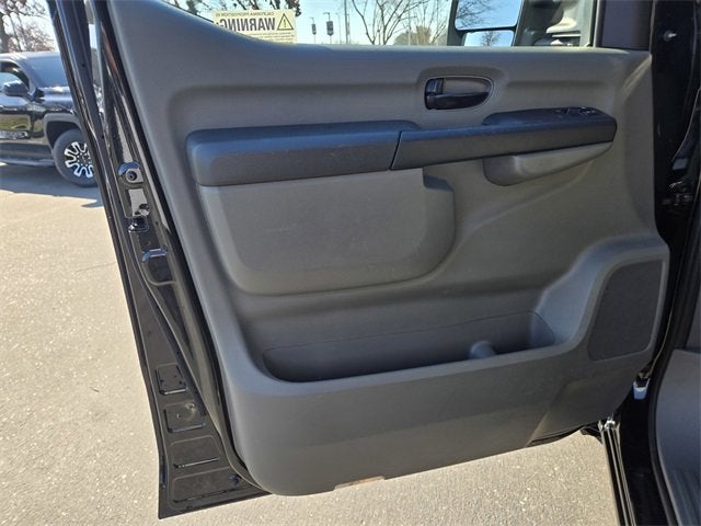 2021 Nissan NV Passenger NV3500 HD SL