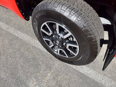 2017 Toyota Tundra SR5 5.7L V8