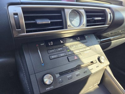 2016 Lexus IS 200t 4dr Sdn