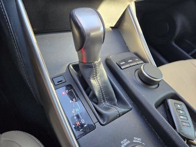 2016 Lexus IS 200t 4dr Sdn