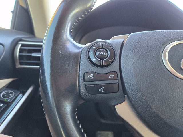 2016 Lexus IS 200t 4dr Sdn