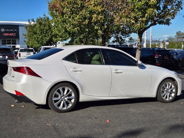 2016 Lexus IS 200t 4dr Sdn