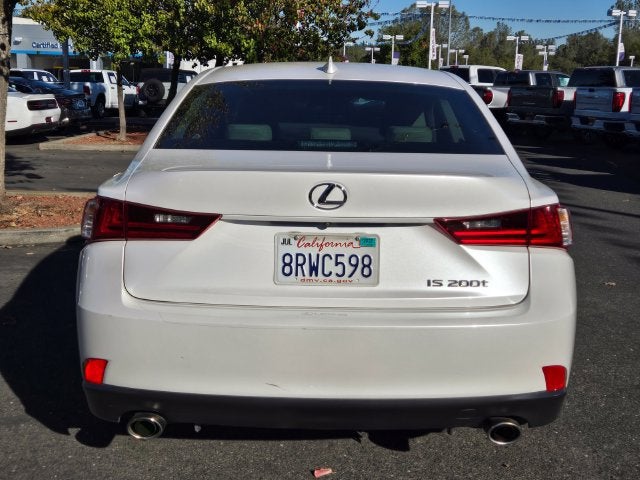 2016 Lexus IS 200t 4dr Sdn