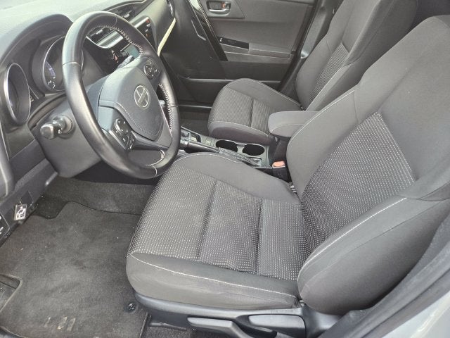2016 Scion iM 5dr HB Man (Natl)
