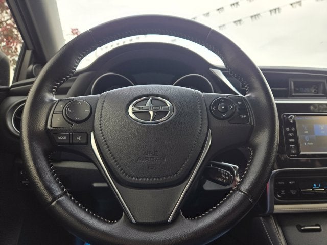 2016 Scion iM 5dr HB Man (Natl)