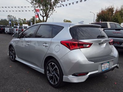 2016 Scion iM 5dr HB Man (Natl)