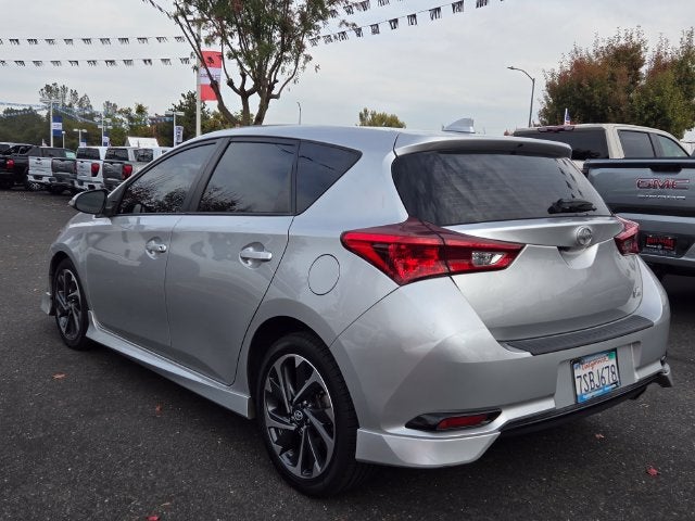 2016 Scion iM 5dr HB Man (Natl)