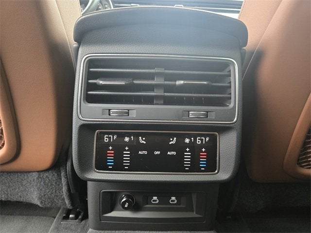 2023 Audi Q8 Premium Plus