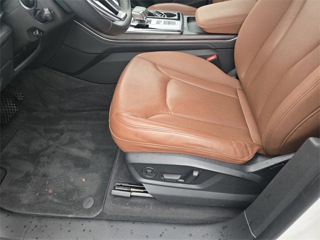 2023 Audi Q8 Premium Plus