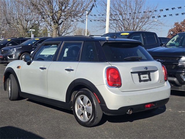 2015 MINI Hardtop 4 Door Cooper