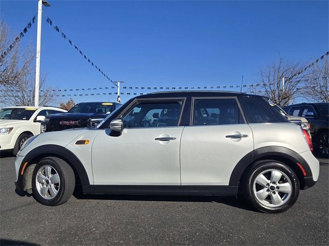 2015 MINI Hardtop 4 Door Cooper