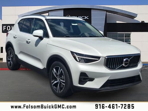 2023 Volvo XC40 Plus Bright Theme