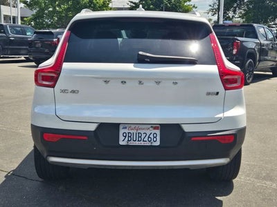 2023 Volvo XC40 Plus Bright Theme