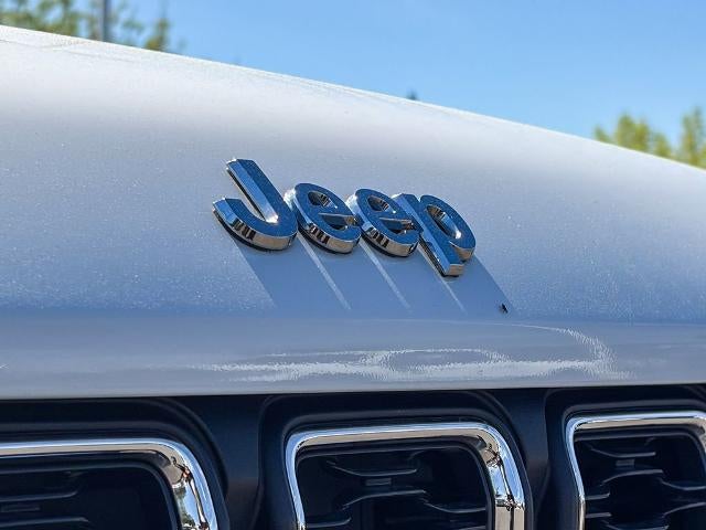 2021 Jeep Grand Cherokee L Laredo