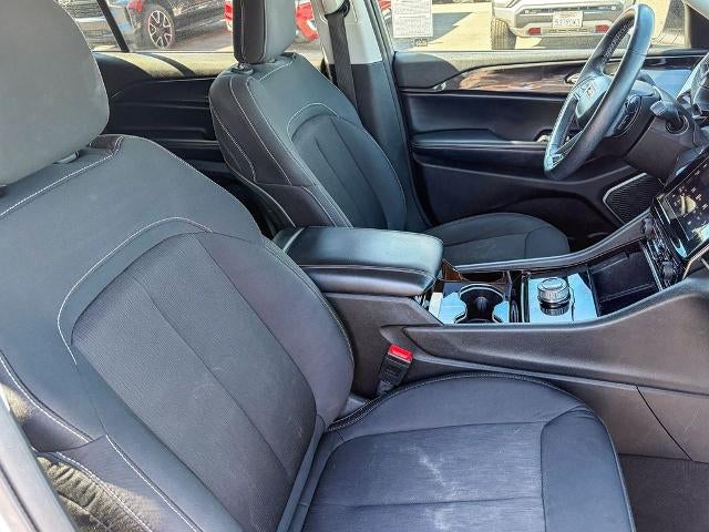 2021 Jeep Grand Cherokee L Laredo