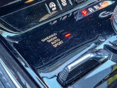 2023 Jeep Wagoneer Base