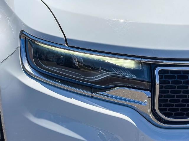 2023 Jeep Wagoneer Base