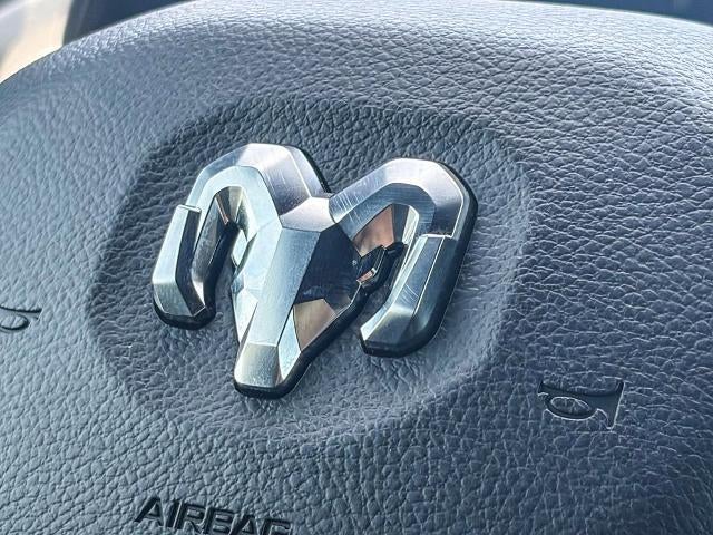 2023 RAM 1500 Big Horn Crew Cab 4x4 5'7" Box