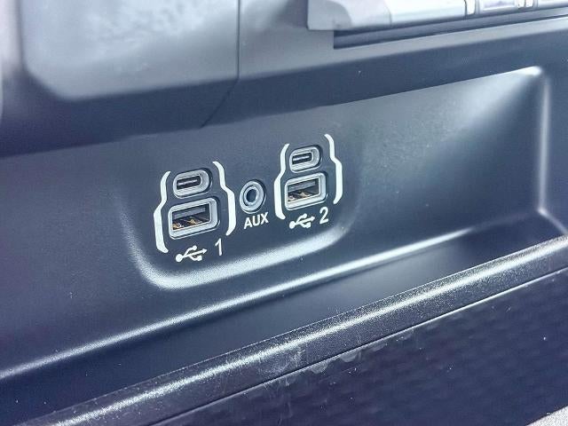 2023 RAM 1500 Big Horn Crew Cab 4x4 5'7" Box