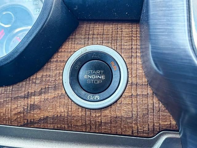 2020 RAM 1500 Laramie Longhorn Crew Cab 4x4 5'7" Box