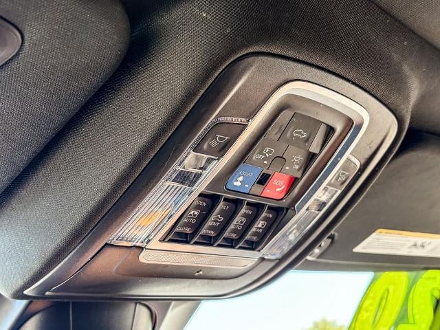 2020 RAM 1500 Laramie Longhorn Crew Cab 4x4 5'7" Box