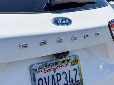 2020 Ford Escape SE