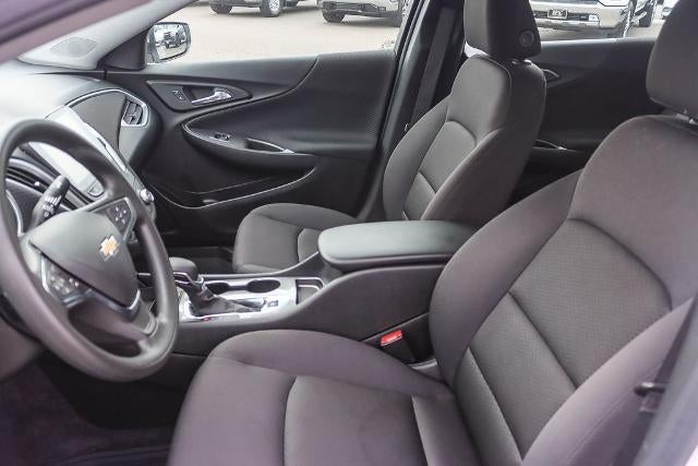 2025 Chevrolet Malibu LS