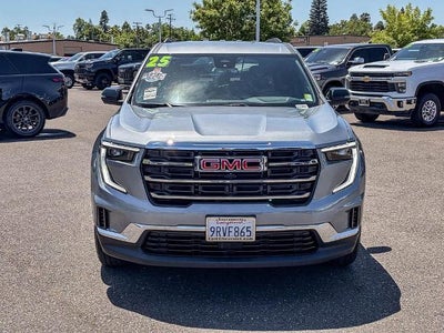 2025 GMC Acadia Elevation