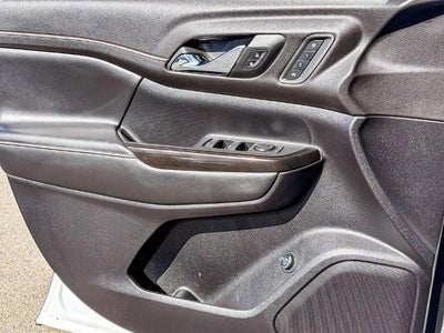 2021 GMC Acadia AT4