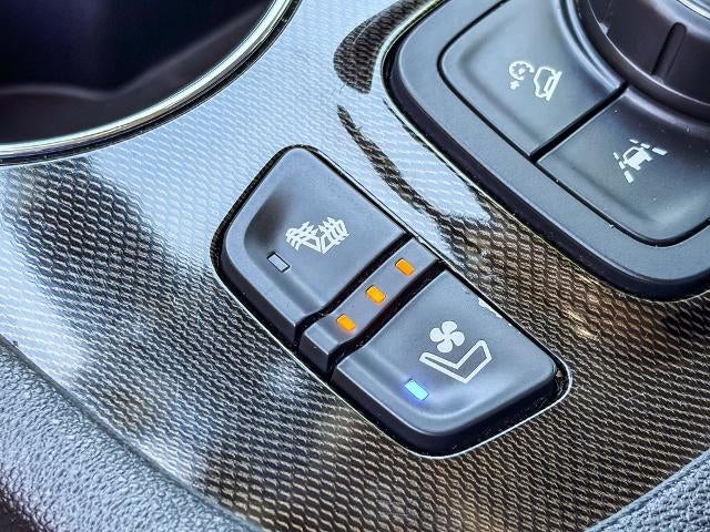 2021 GMC Acadia AT4