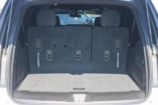 2022 Chevrolet Suburban LS