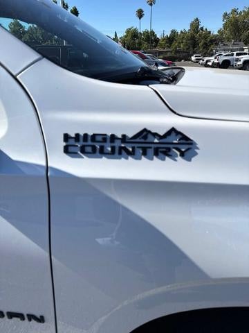 2021 Chevrolet Suburban High Country