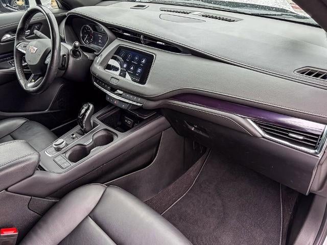 2023 Cadillac XT4 Luxury