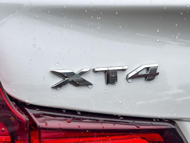 2023 Cadillac XT4 Luxury