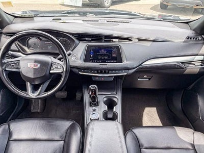 2020 Cadillac XT4 Premium Luxury