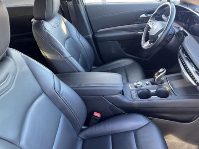 2025 Cadillac XT4 Premium Luxury